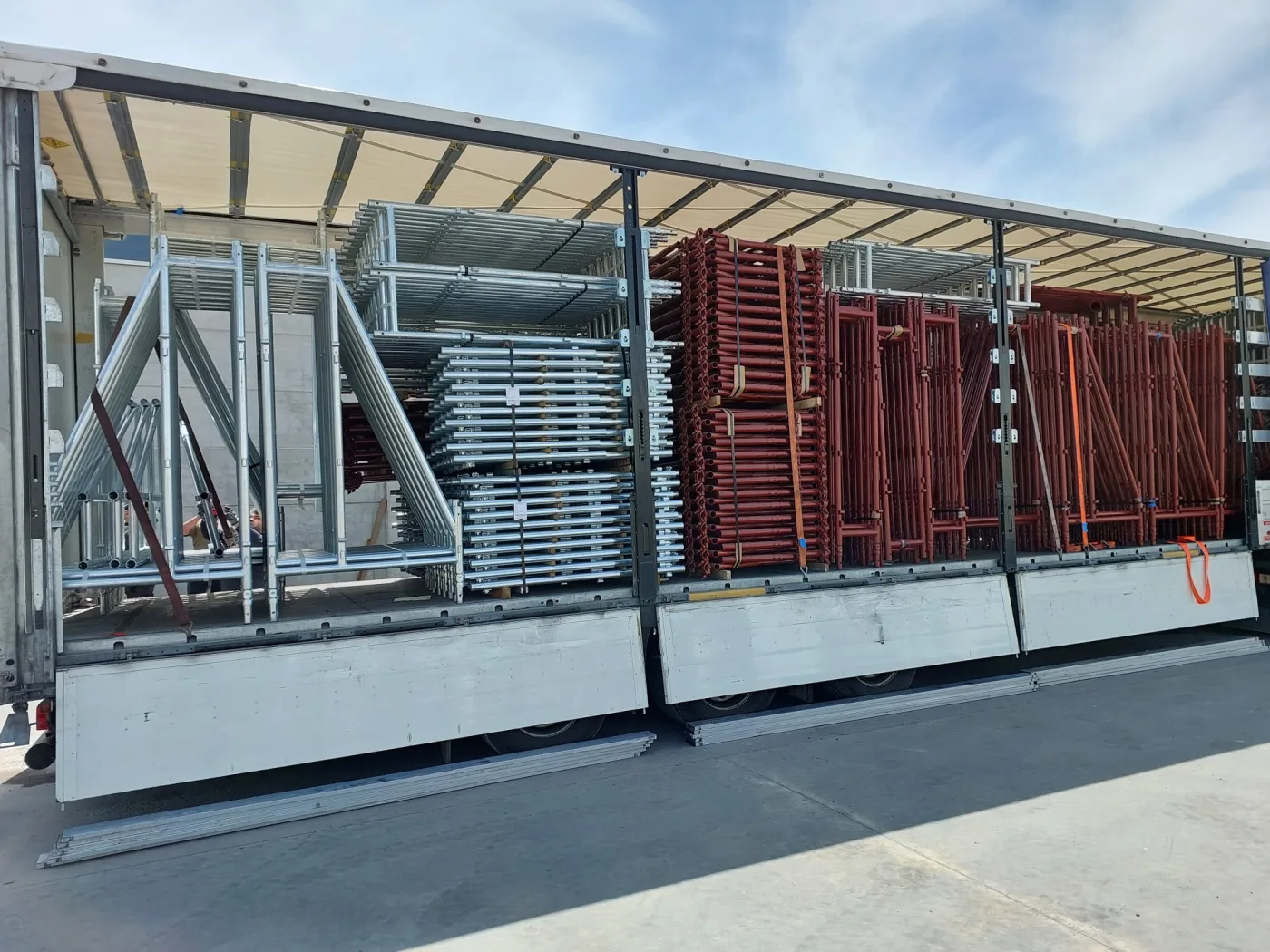 Stationary Galvanized Scaffold System