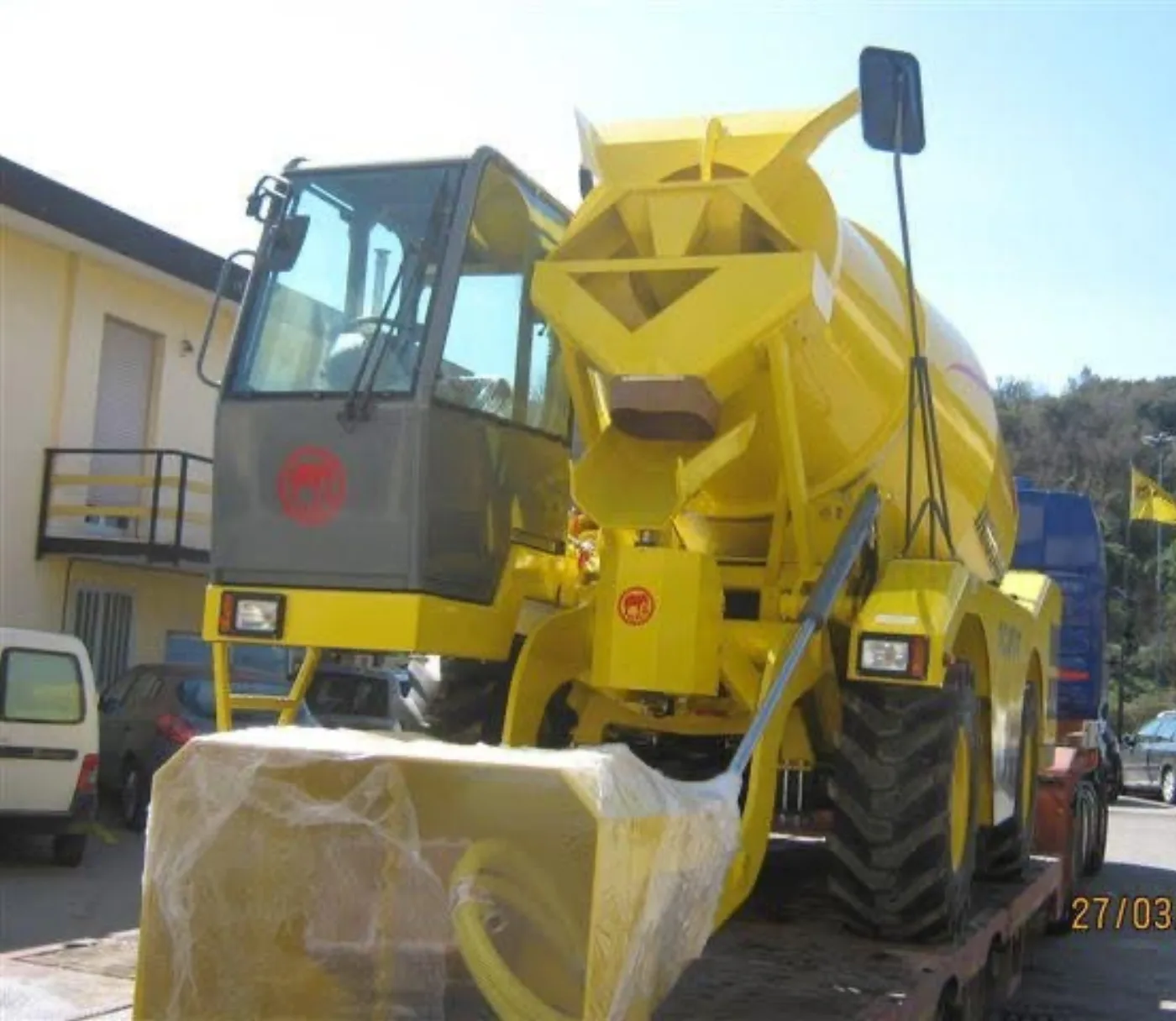 Self-Loading Transit Mixers