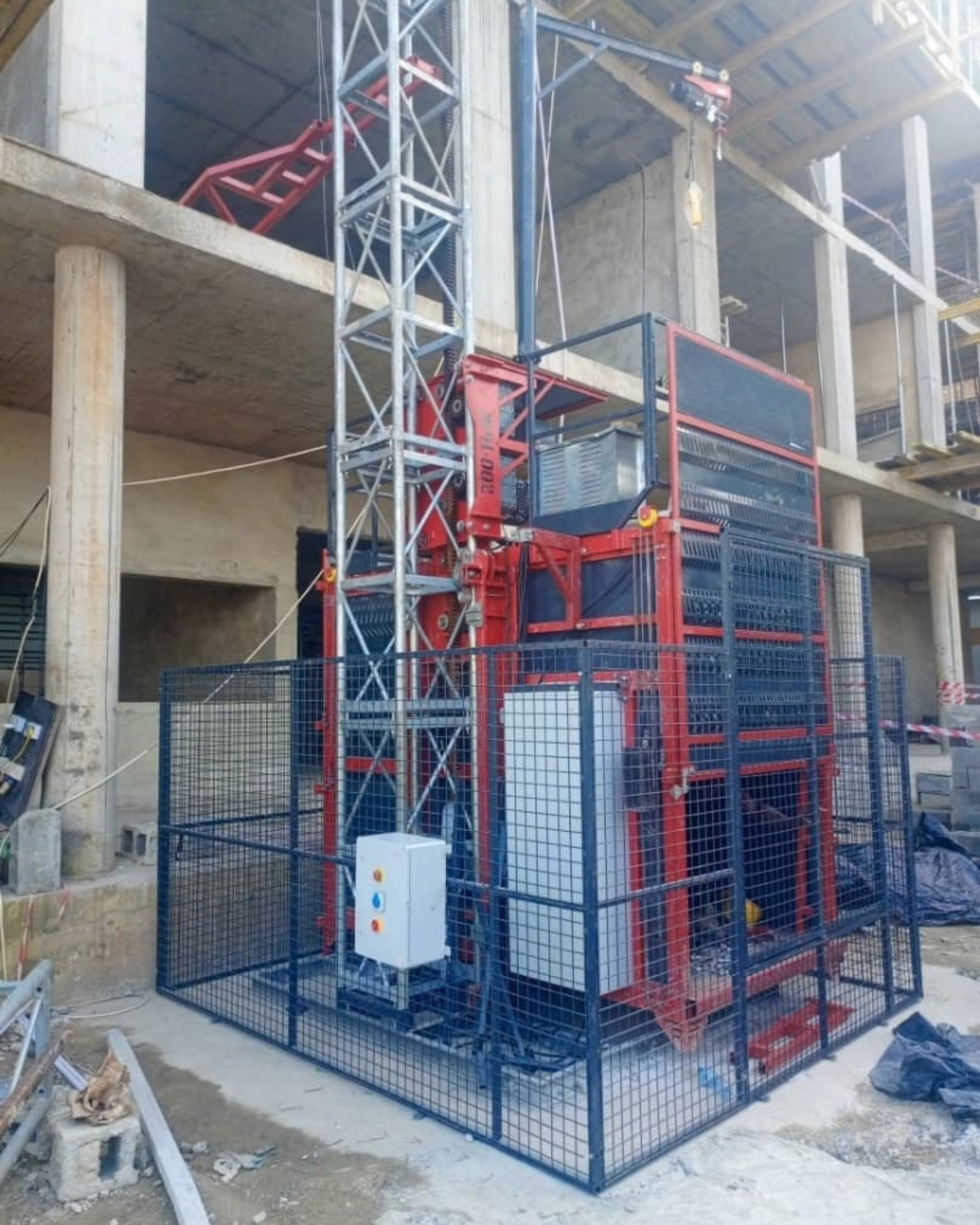 2000kg - 120 m Hoist