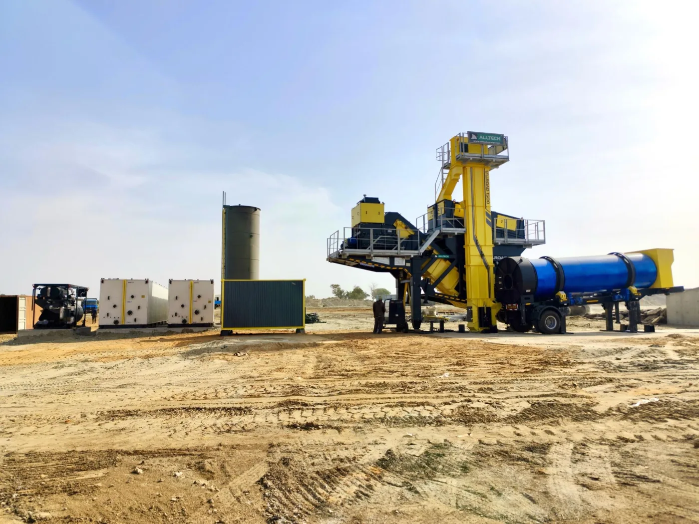 120 T/h UNIROAD 1500 Asphalt Batching Plant
